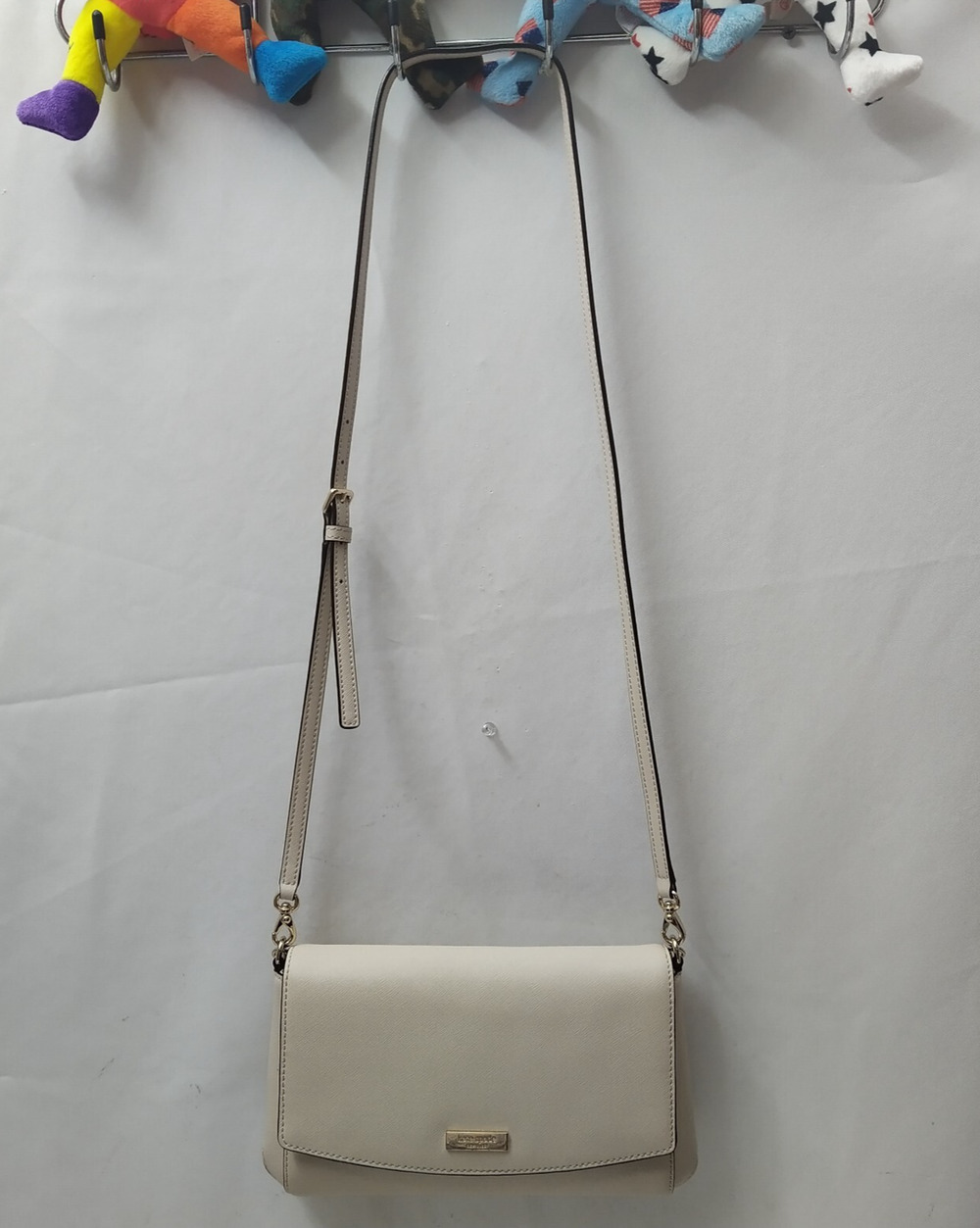 Kate Spade New York Beige Leather Chain Strap Flap Closure Crossbody Bag